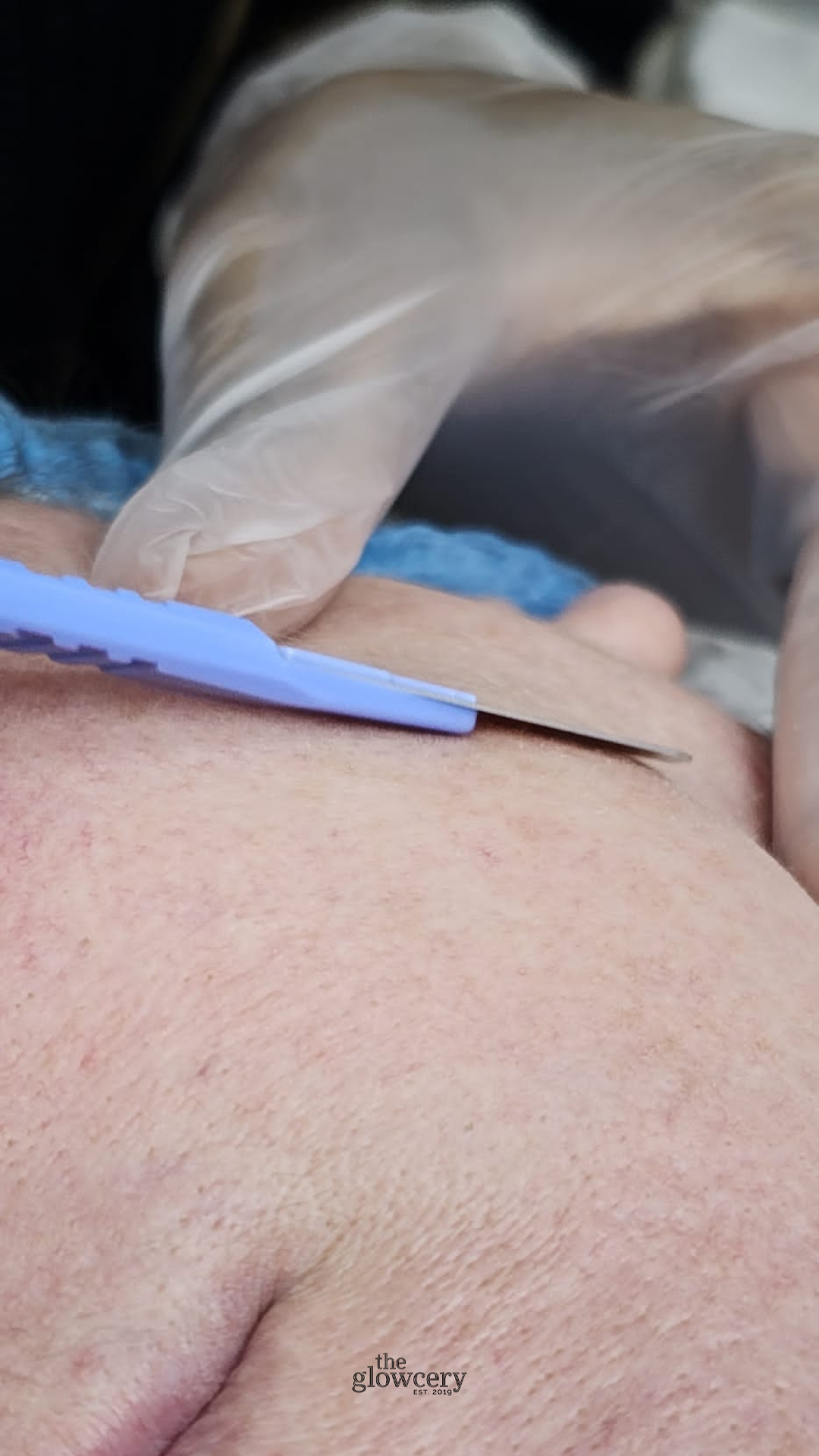 Dermaplaning Glow Facial