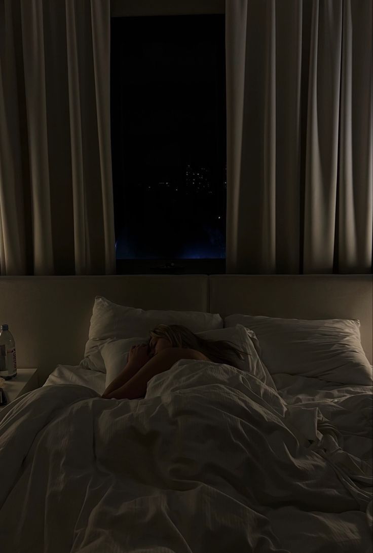 Your New Bedtime Ritual Starts Here: The Science of Scent and Sleep